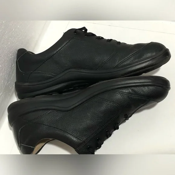 Finn Comfort Black Leather Sneakers